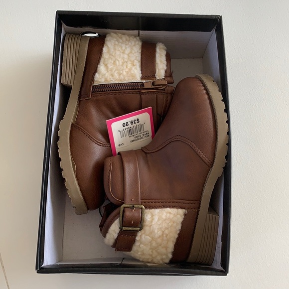 New with tag! Rampage Toddler Girl Boots - Picture 2 of 3